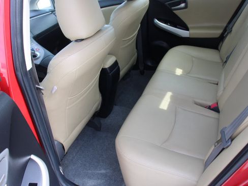 Used 2014 Toyota Prius Three FWD image 13