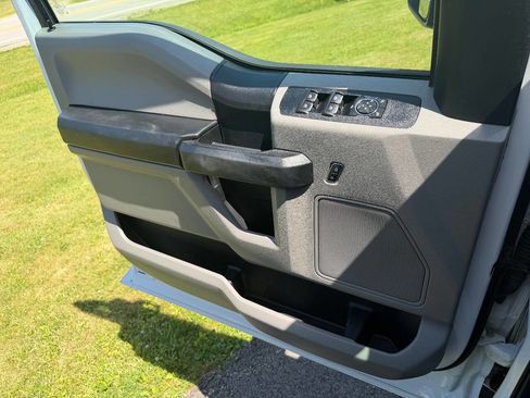Used 2019 Ford F550 4x4 SuperCab Super Duty image 34