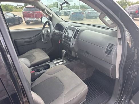 Used 2015 Nissan Xterra X RWD image 19
