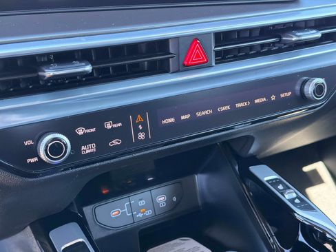 New 2026 Kia Sorento SX image 25