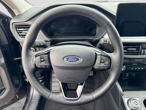 Certified 2025 Ford Escape Platinum image 21