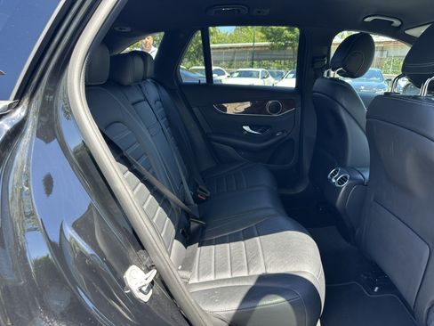 Used 2019 Mercedes-Benz GLC 350e 4MATIC image 22