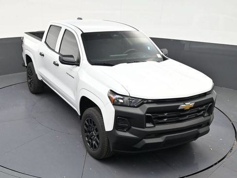 Used 2026 Chevrolet Colorado W/T w/ WT Custom Package RWD image 19