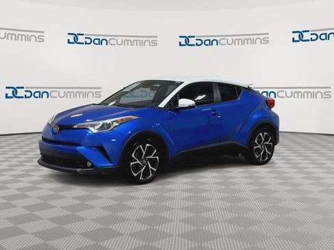 Used 2018 Toyota C-HR XLE FWD image 4