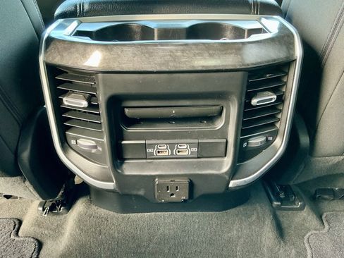 Used 2021 RAM 1500 Big Horn image 33