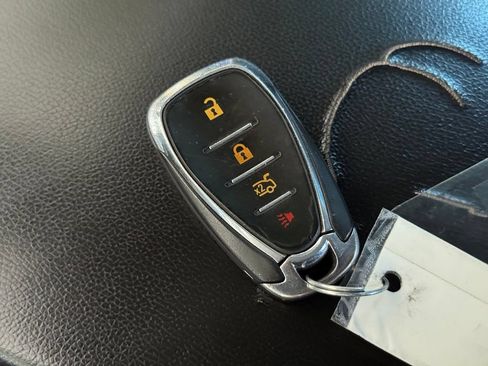 Used 2023 Chevrolet Malibu RS FWD image 32