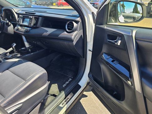 Used 2017 Toyota RAV4 SE w/ Power Extra Value Package image 11