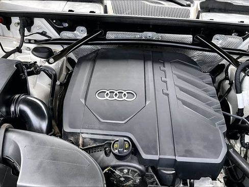 Used 2021 Audi Q5 Prestige AWD/4WD image 34