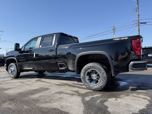 New 2026 Chevrolet Silverado 3500 LT w/ All Star Edition image 6