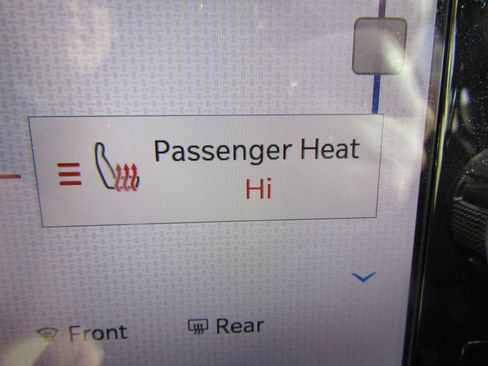 Used 2022 RAM 1500 Limited w/ Off Road Group image 36