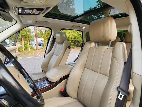 Used 2017 Land Rover Range Rover HSE image 31