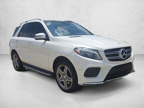 Used 2016 Mercedes-Benz GLE 400 4MATIC image 3