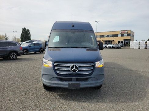 Used 2021 Mercedes-Benz Sprinter 2500 image 14