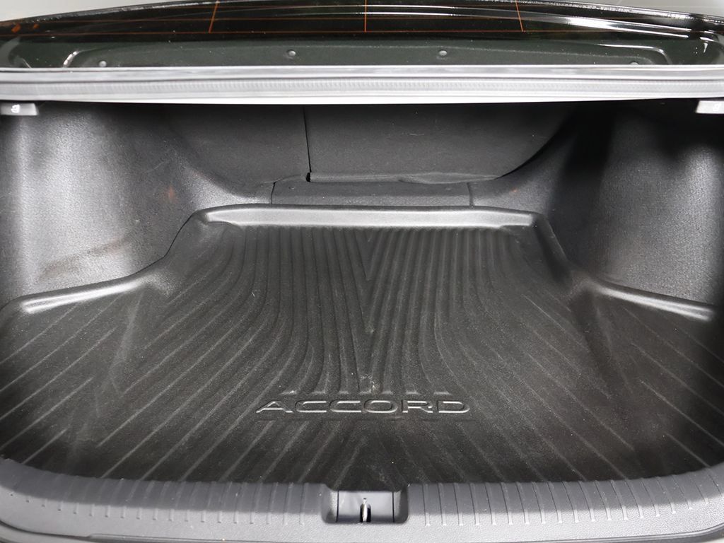Used 2023 Honda Accord Sport image 17