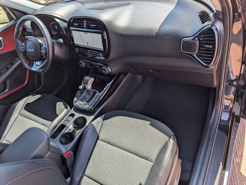 Used 2023 Kia Soul GT-Line w/ GT-Line Technology Package FWD image 26