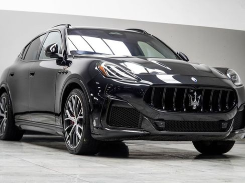 Used 2024 Maserati Grecale Trofeo AWD/4WD image 4