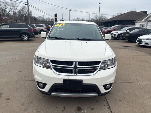 Used 2014 Dodge Journey SXT w/ Flexible Seating Group image 3