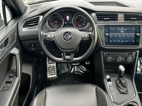 Used 2021 Volkswagen Tiguan SE R-Line FWD image 14