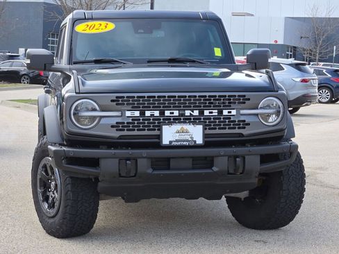 Used 2023 Ford Bronco Badlands AWD/4WD image 3