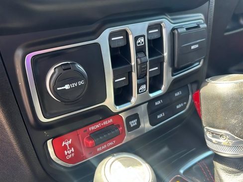 Used 2019 Jeep Wrangler Unlimited Rubicon AWD/4WD image 15