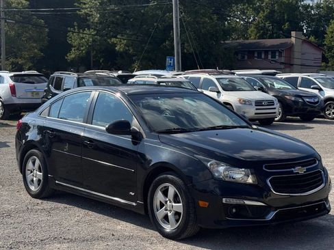 Used 2015 Chevrolet Cruze LT FWD image 8