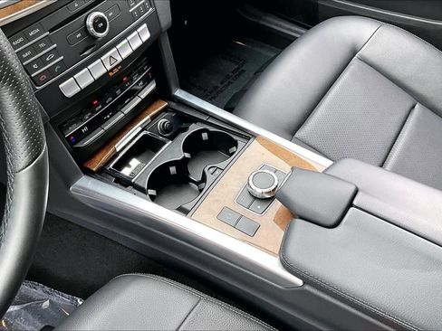 Used 2016 Mercedes-Benz E 350 Sedan image 13