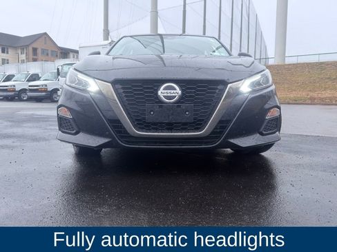 Used 2020 Nissan Altima 2.5 SR w/ Premium Package image 11