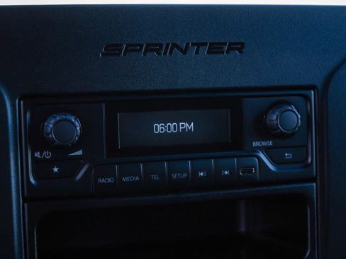 New 2024 Mercedes-Benz eSprinter 170 Cargo image 15