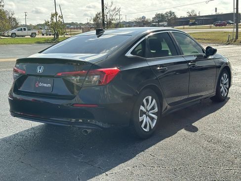 Used 2022 Honda Civic LX image 6