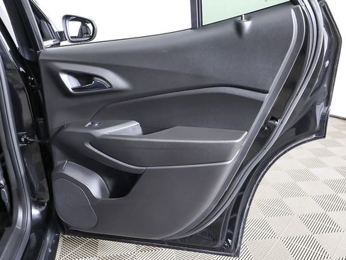 Used 2025 Chevrolet Trax RS w/ Driver Confidence Package image 26