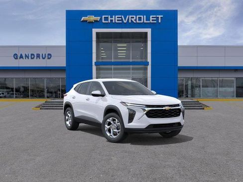 New 2026 Chevrolet Trax LS image 25