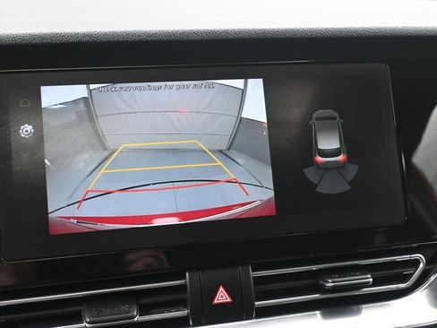 Used 2022 Kia Niro EX Premium image 21