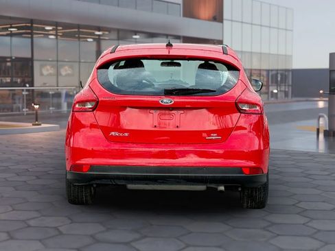 Used 2015 Ford Focus SE image 8