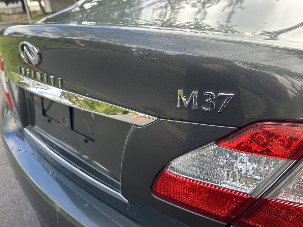 Used 2013 INFINITI M37 w/ Premium Pkg RWD image 7