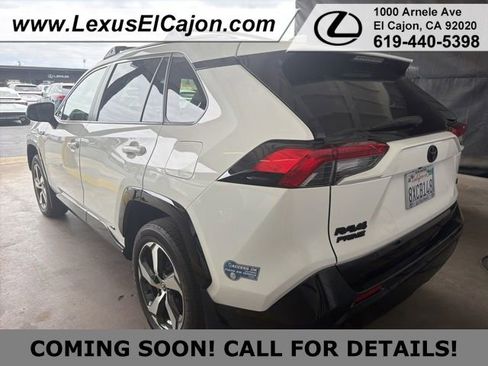 Used 2021 Toyota RAV4 SE w/ Weather & Moonroof Package AWD/4WD image 6