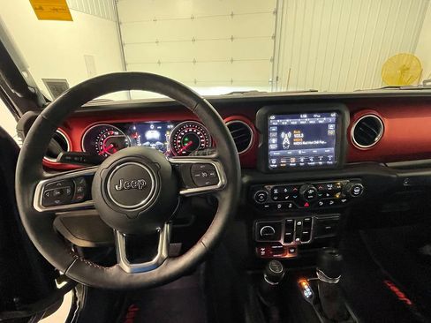 Used 2018 Jeep Wrangler Unlimited Rubicon w/ Uconnect 4C Nav & Sound Group AWD/4WD image 36