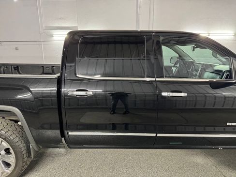 Used 2017 GMC Sierra 1500 Denali w/ Denali Ultimate Package AWD/4WD image 9