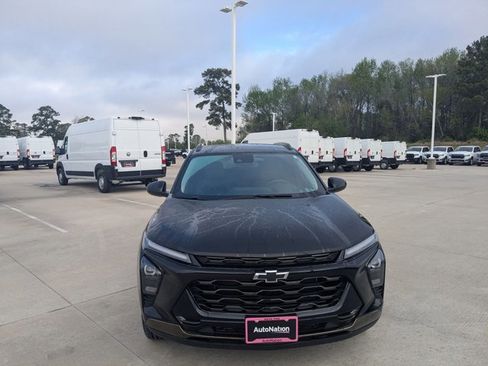 Used 2025 Chevrolet Trax ACTIV image 2