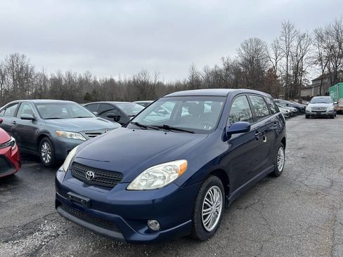Used 2006 Toyota Matrix XR image 2