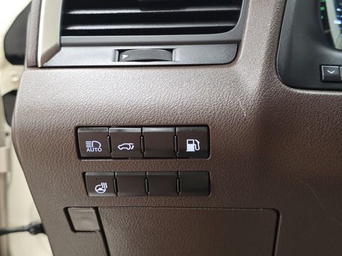 Used 2018 Lexus RX 450h AWD w/ Premium Package image 31
