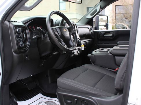 Used 2024 Chevrolet Silverado 2500 W/T w/ WT Convenience Package image 24