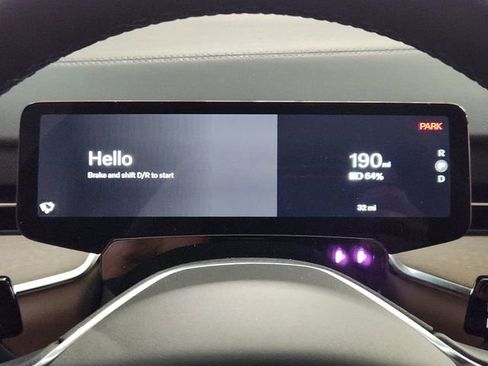 New 2025 Volvo EX90 Ultra w/ Protection Package Premier image 16