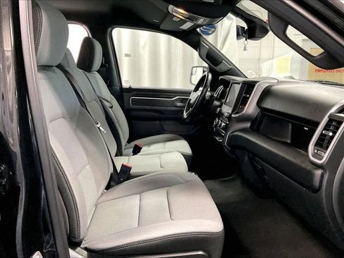 Used 2022 RAM 1500 Big Horn AWD/4WD image 11