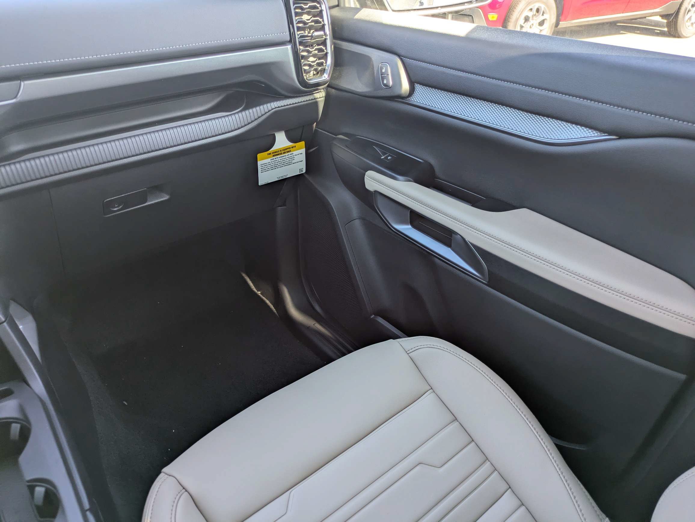 New 2026 Ford Ranger Lariat w/ Convenience Package RWD image 17