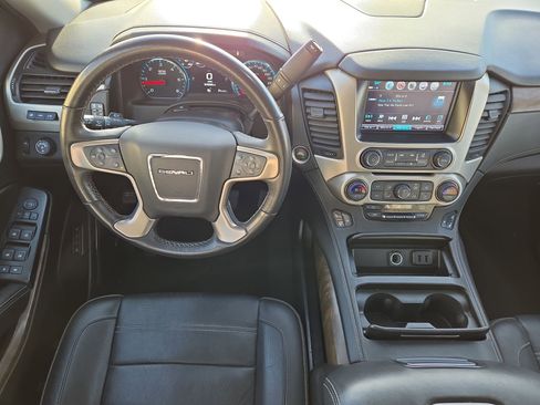 Used 2018 GMC Yukon Denali w/ Denali Ultimate Package image 14