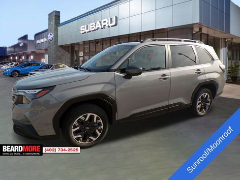 Used 2025 Subaru Forester Premium image 3