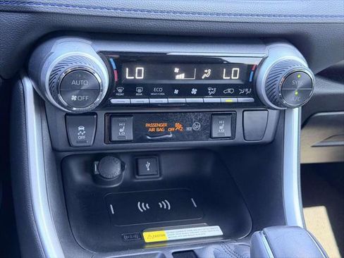 Certified 2022 Toyota RAV4 SE w/ Convenience Package AWD/4WD image 5