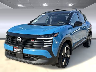 New 2025 Nissan Kicks SR w/ Illumination Package