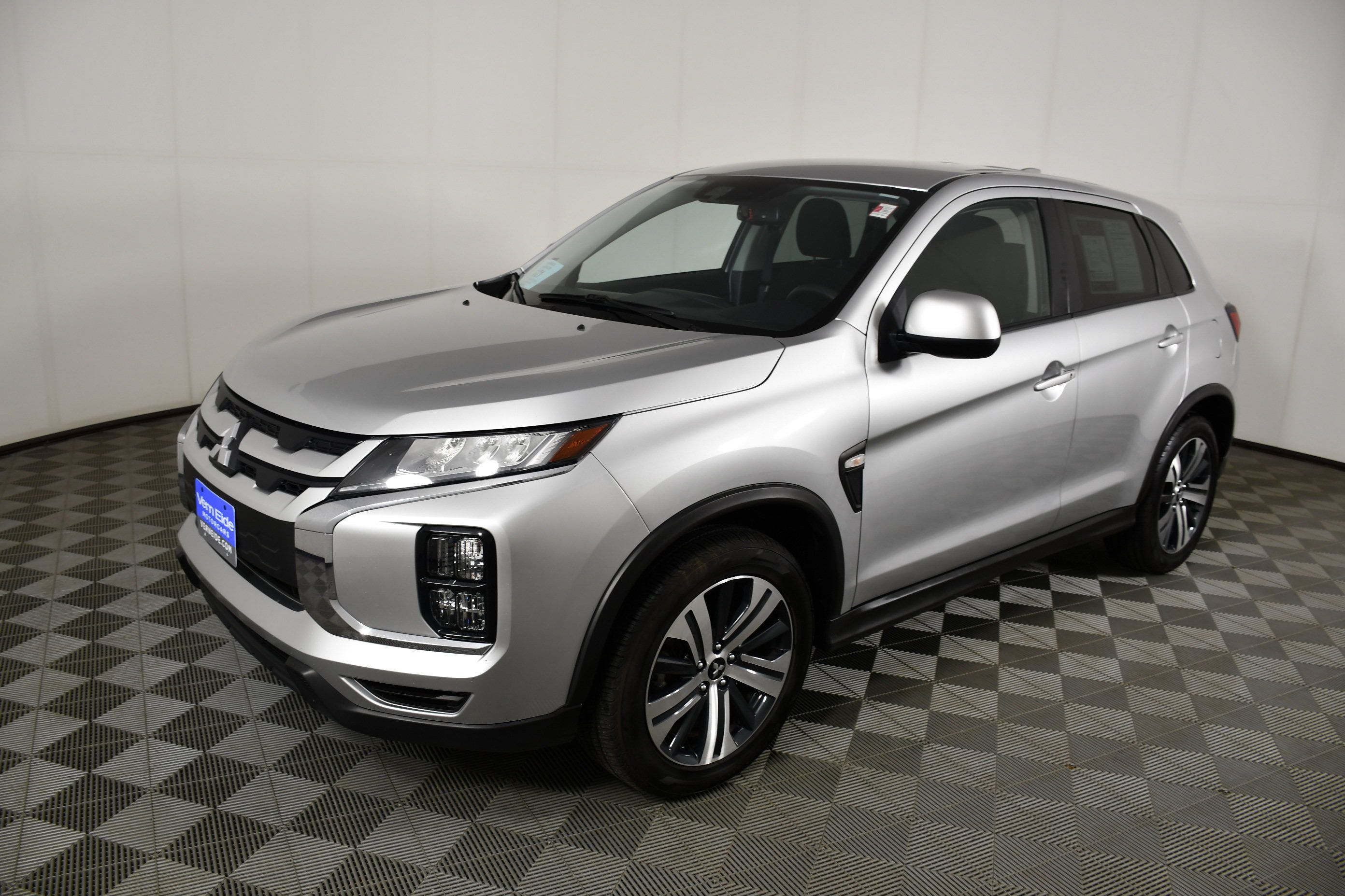 Used 2024 Mitsubishi Outlander Sport SE AWD/4WD image 10