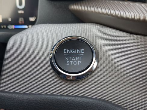 Certified 2025 Ford Explorer Active w/ Active Comfort Package image 26